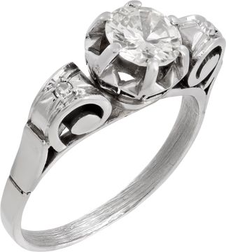 Platinum ring with diamond