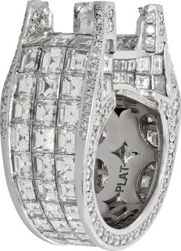 Platinum setting with round and princess cut diamonds approx. 22 carats