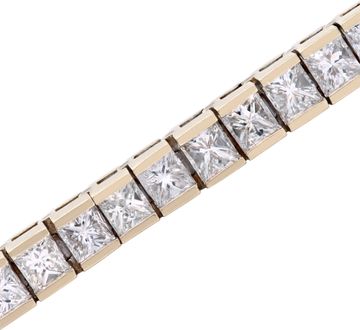 Princess-cut diamond line bracelet in 14k yellow gold 12 carats