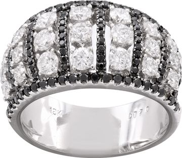 Ring with black and white diamonds in 18k white gold Ring with black and white diamonds in 18k white gold Ring Collection