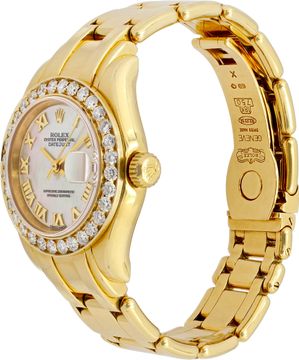 Rolex Pearlmaster in 18k yellow gold MOP dial