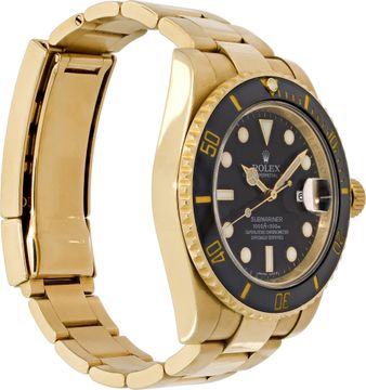 Rolex Submariner in 18k yellow gold ref-116618LN