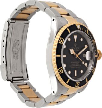 Rolex Submariner 16613 Stainless Steel Black dial 40mm Automatic watch