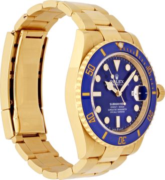 Rolex Submariner in 18k yellow gold