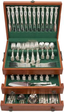 "ROMANCE OF THE SEA" Sterling Silver flatware set patented in 1950 by Wallace. 8 Place setting for 12 (4 are for 24) + 6 serving pieces. 165  pieces total. LUNCH & DINNER SET.