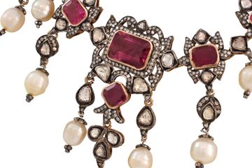 Amethyst, Pearl and Diamond necklace in 14k yellow gold and silver