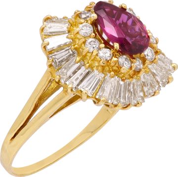 Ruby and Diamond Ring in 18k yellow gold