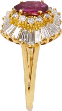 Ruby and Diamond Ring in 18k yellow gold