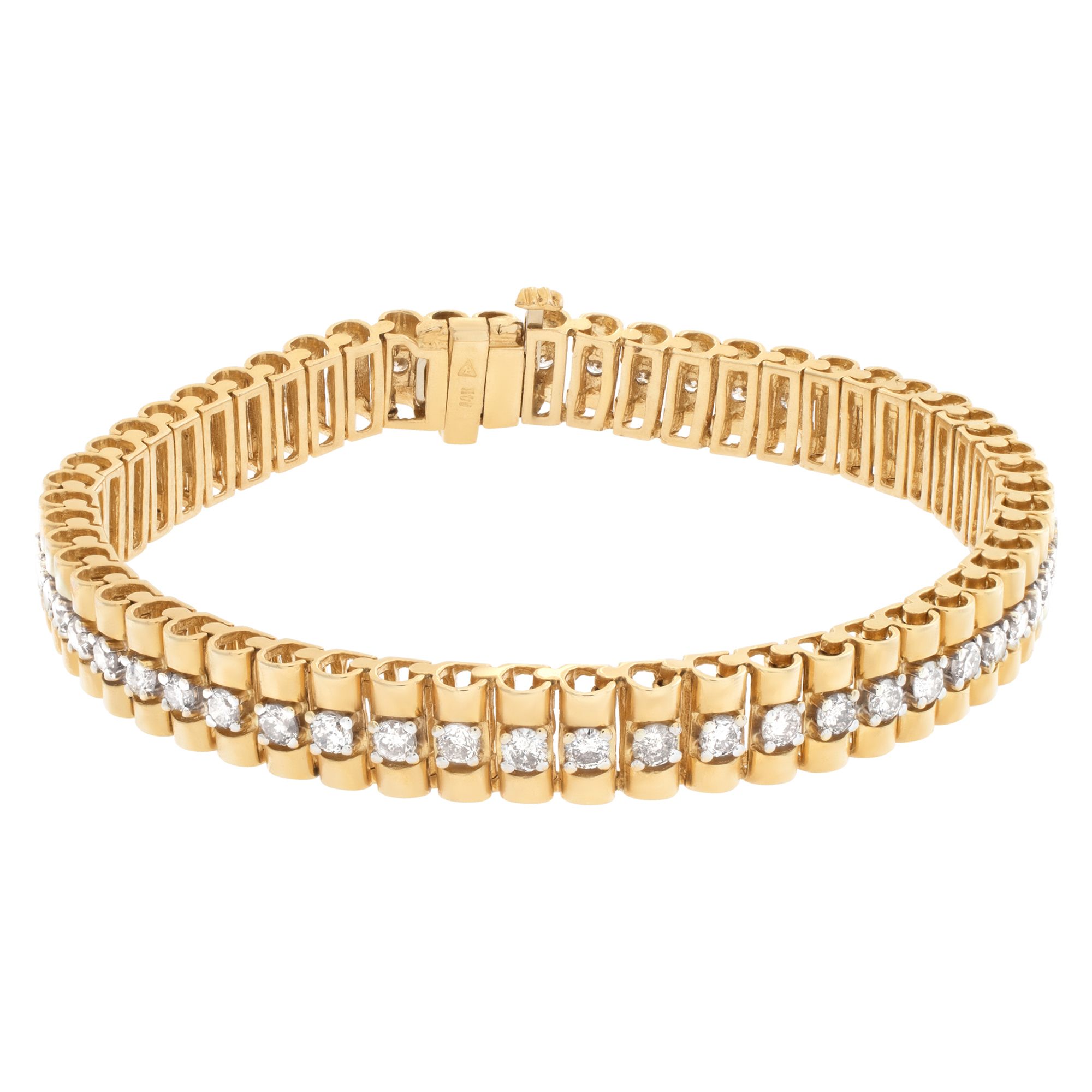 Stylish president style link bracelet with approximately 3