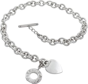 Tiffany and Co necklace in steriling silver with a heart charm