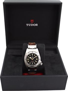 Tudor black bay 70150 Stainless Steel 42mm auto watch