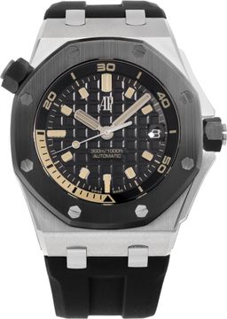 Audemars Piguet Royal Oak Offshore 15720CN.OO.A002CA.01 18k White Gold Black dia