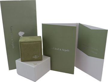 Van Cleef & Arpels Lucky Spring Pendant , Plum Blossom. Rose Gold, White Mother of Pearl