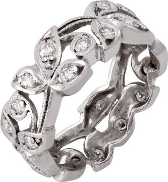 Vintage Diamond Wedding Band in platinum