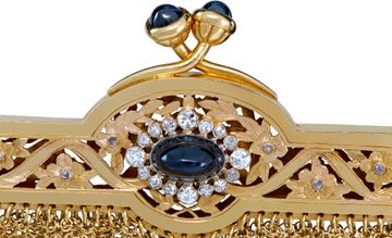 Vintage evening handbag in 18k yellow gold diamonds and cabochon sapphires