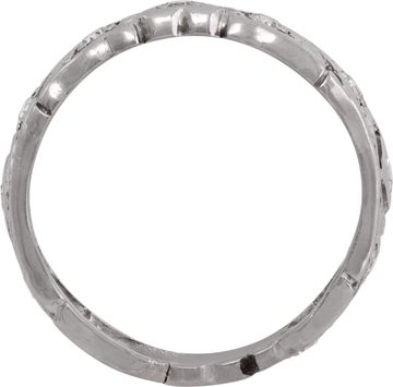 Vintage Heart Diamond Wedding Band in platinum